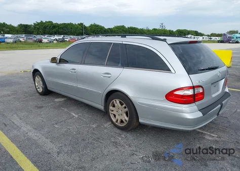2004 Mercedes-Benz E 320 z USA, uszkodzony, nr VIN WDBUH65J24A396302